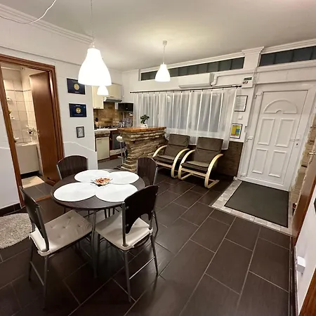 Central Apartman Mako * Makó