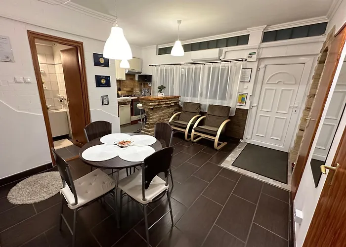 Central Apartman Mako * Makó